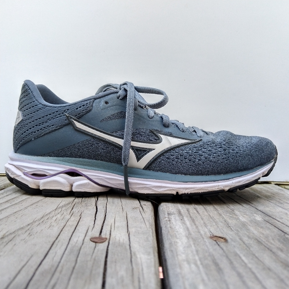 Mizuno Wave Rider 23, Women's 6.5, Charcoal Gray